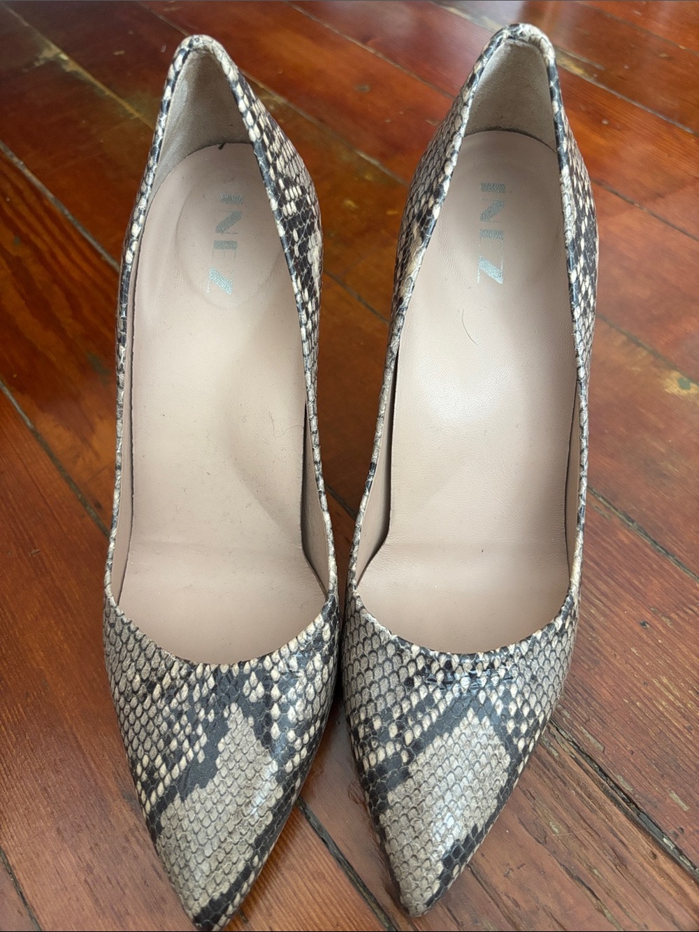 Women's Snake-Print Leather INEZ Pointed Toe Stiletto Pumps - Neutral - Picture 3 of 8